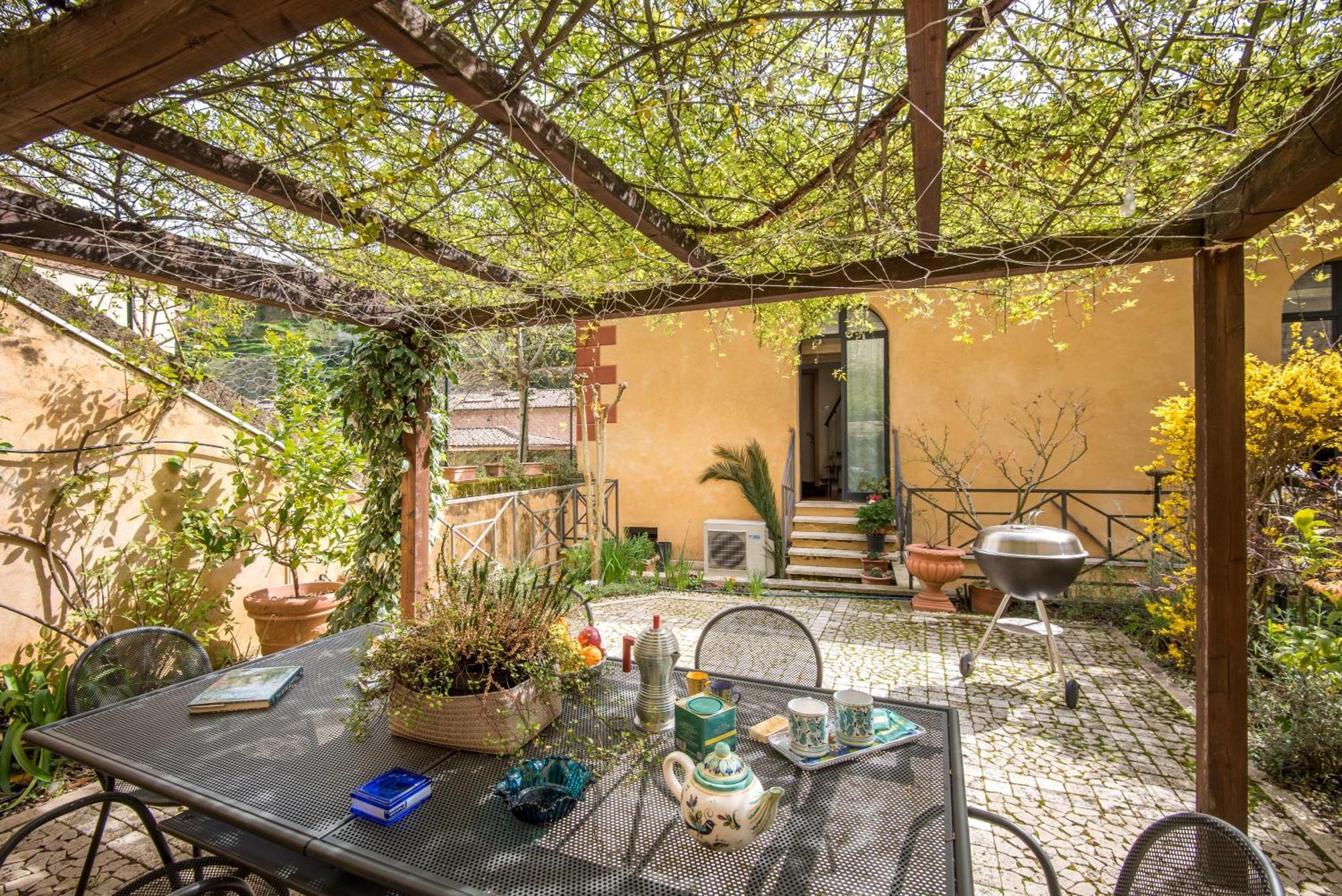 Secret Garden Siena Villa Bagian luar foto