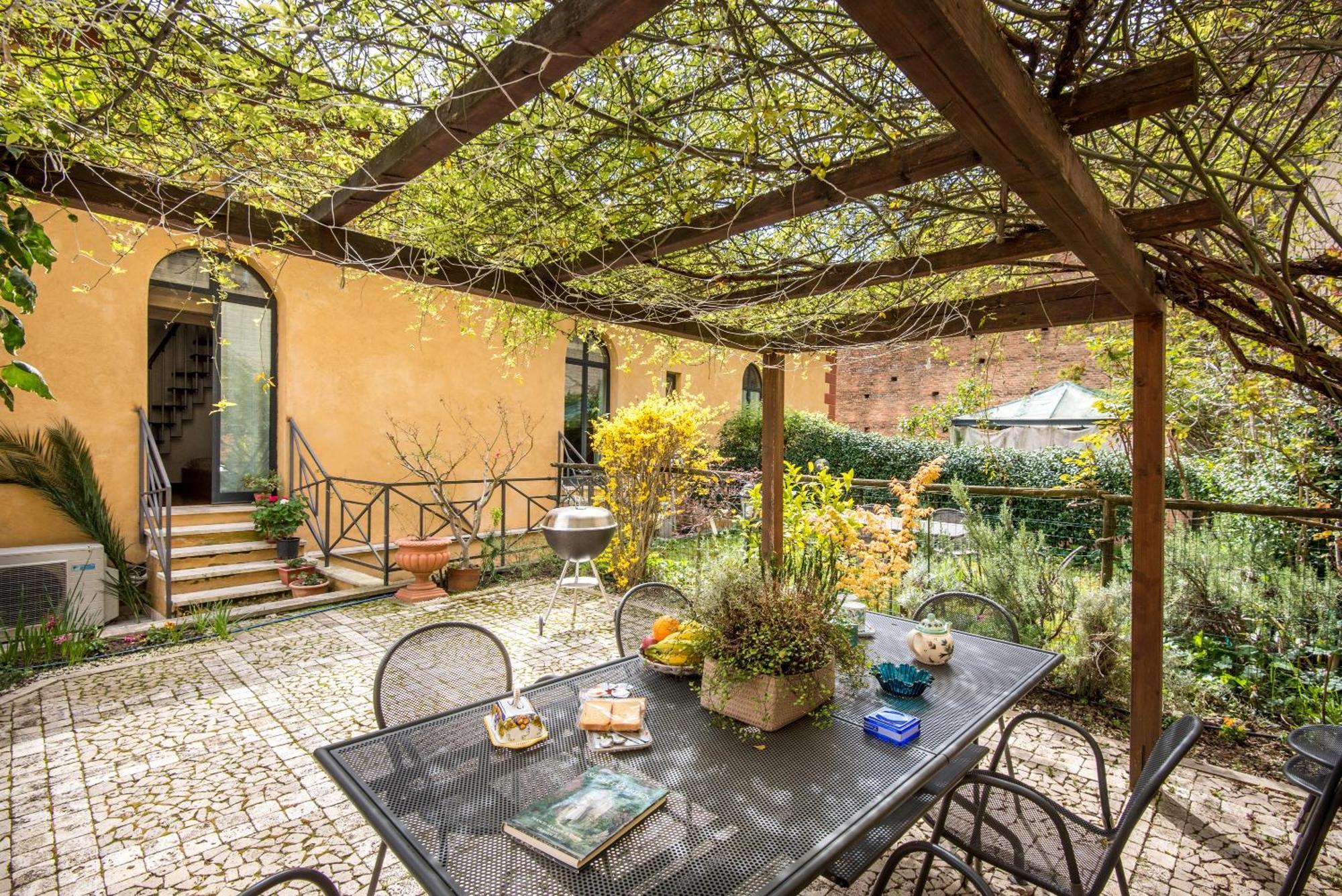 Secret Garden Siena Villa Bagian luar foto